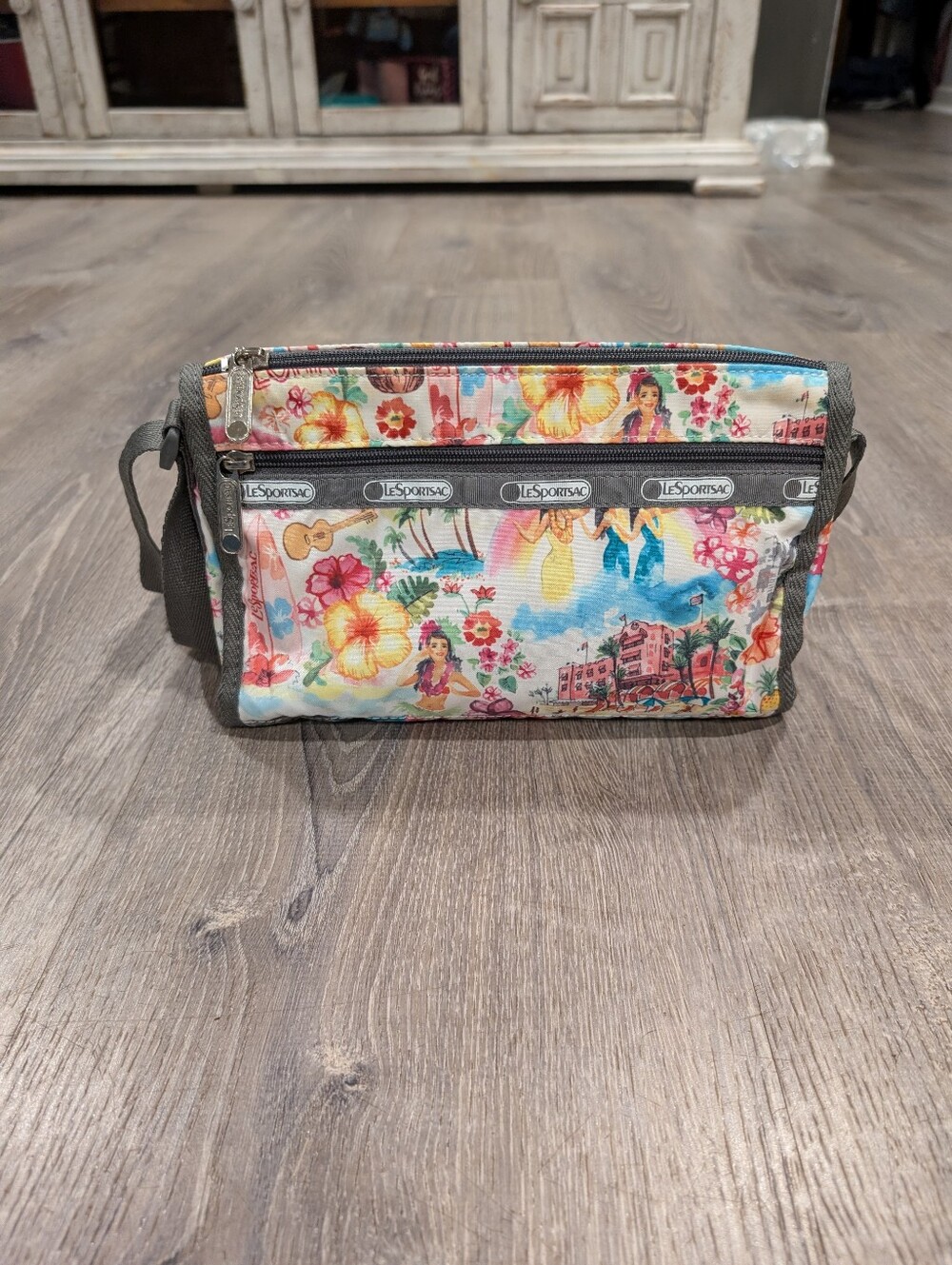 LeSportsac Hawaii Hula Dancer Pink Palace Hibiscus Floral Crossbody Bag Purse